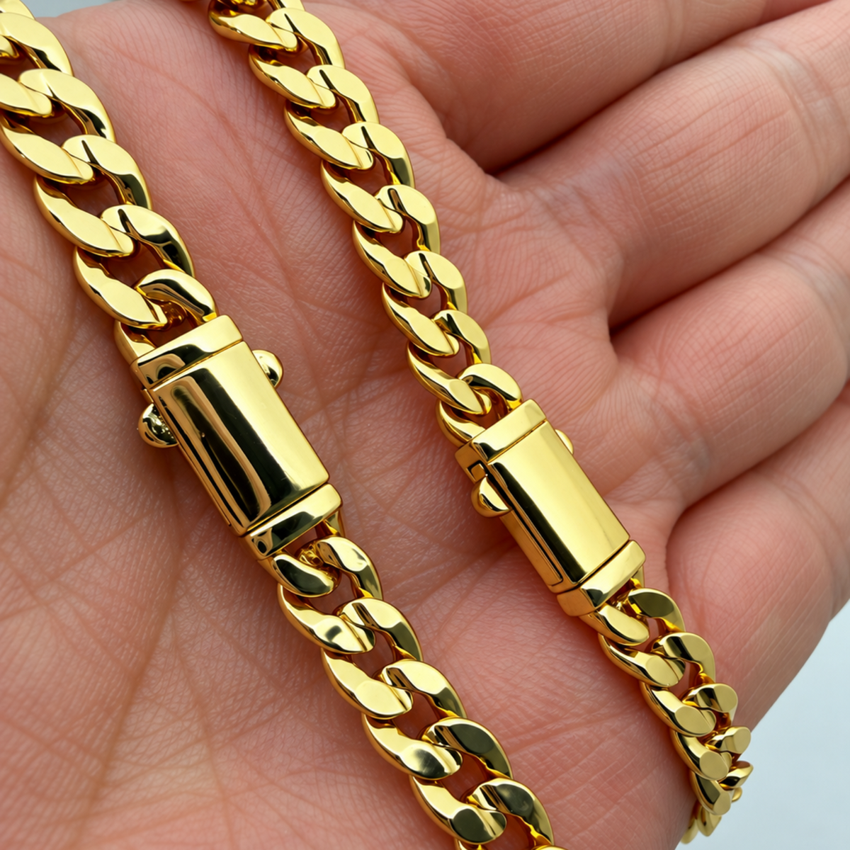 18K Gold Plated Concave Cuban Anklet is on hand 