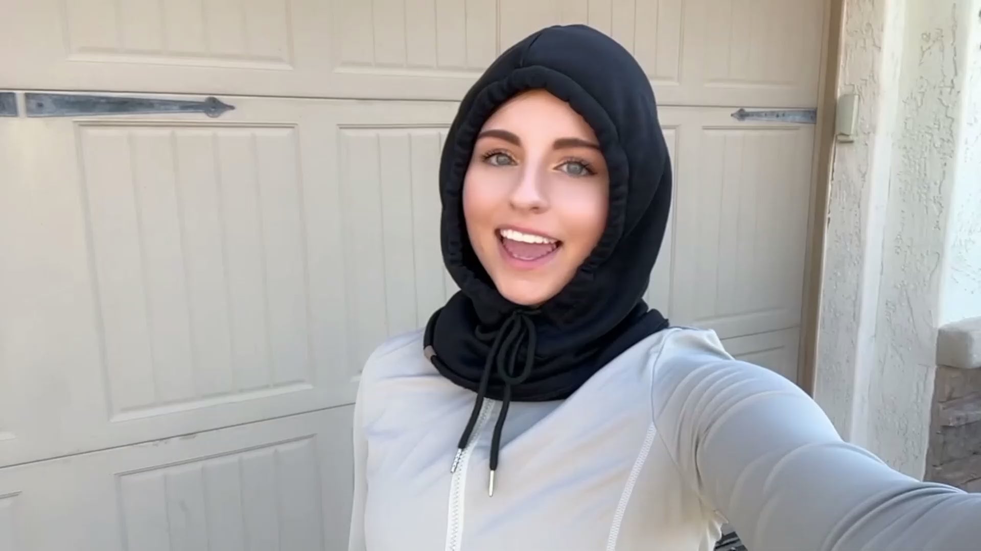 Snood Hat - Ivory – BA UNIQUE FASHION